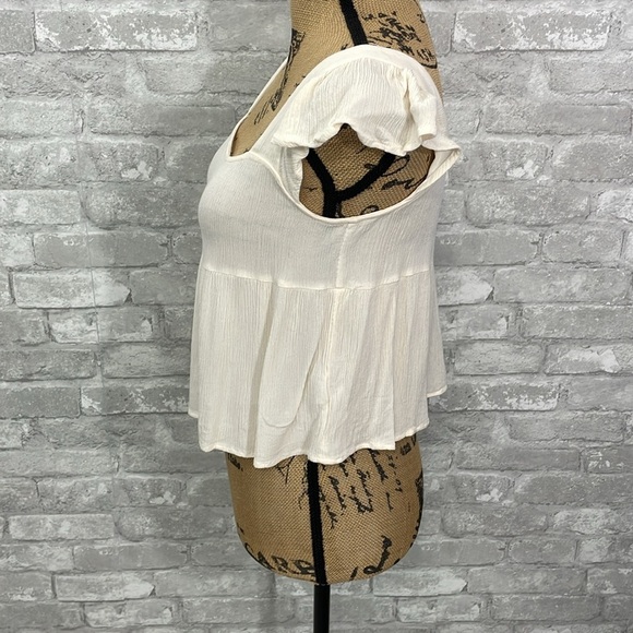 Sadie & Sage Cream Gauzy Cropped Top - Picture 2 of 5